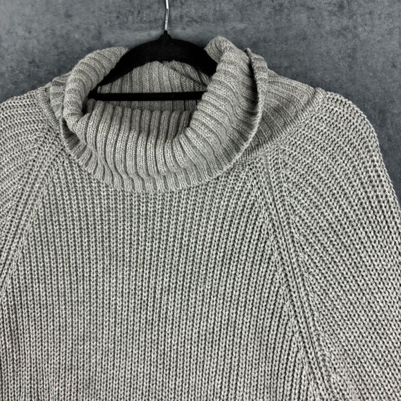 UGG Women’s Gray Raelynn Cowl Neck shirttail hem 3/4 sleeve Sweater Sz Medium - Picture 4 of 11